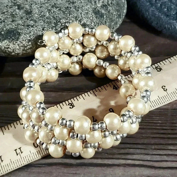Handcrafted Champagne Beige Glass Pearl Silver Beads Wrap Bracelet - Picture 6 of 6